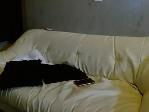 triz_prado's cam snapshot