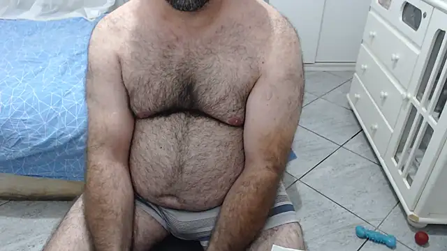 MysterBearMG live sex cam