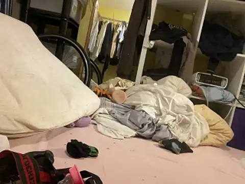 londonfuckwhore1 live sex cam