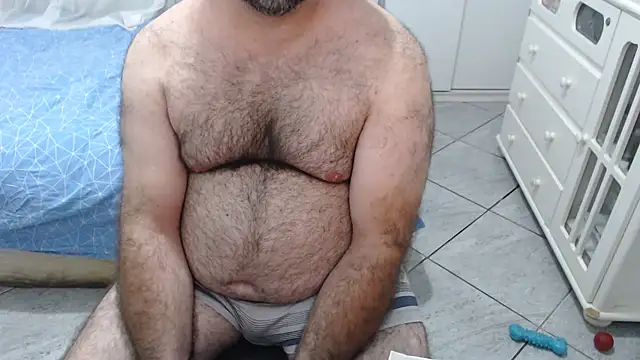 MysterBearMG live sex cam