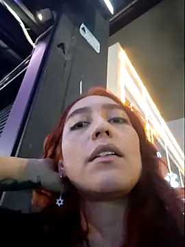 Eveeelyn25 live sex cam