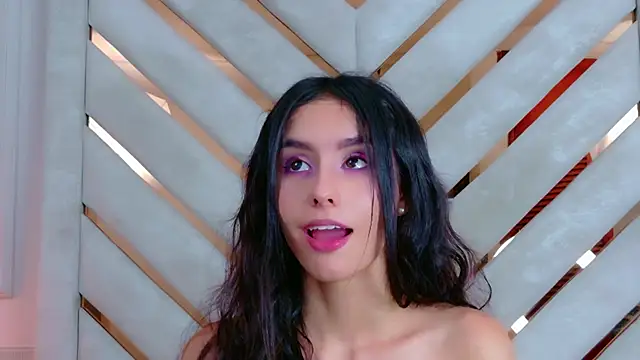 Sarah-Grace live sex cam