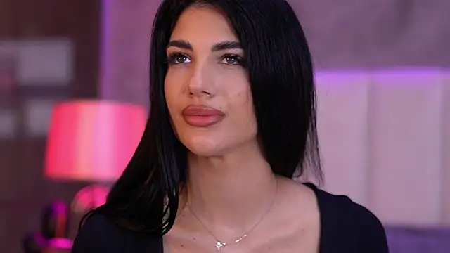 RaisaKali live sex cam