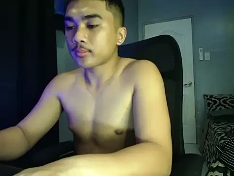pinoyAdrianneXXX live sex cam