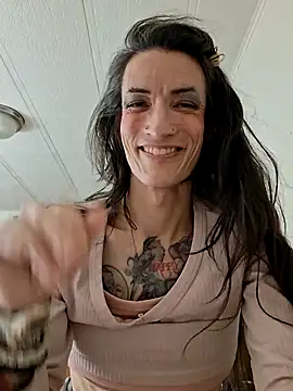 MaitressePomme3 live sex cam