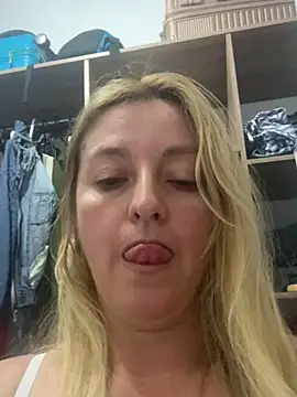 moniquerainx live sex cam