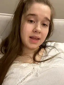 HornyGirlH live sex cam