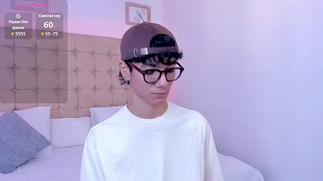 Phillicious__ live sex cam