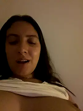 xBubblyBarbiexx's cam snapshot