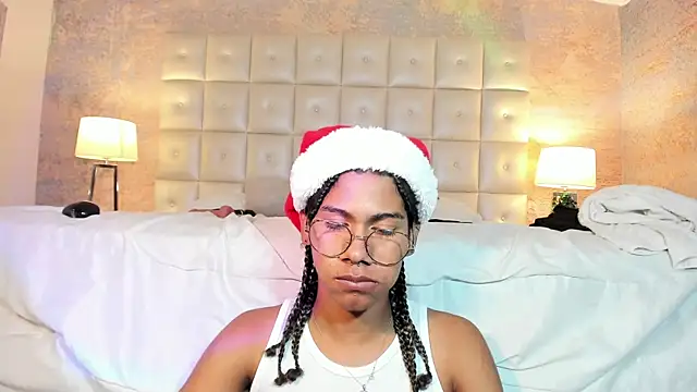 Maxim-Walker live sex cam