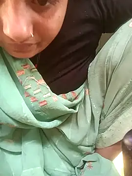 Hotgirl376's cam snapshot