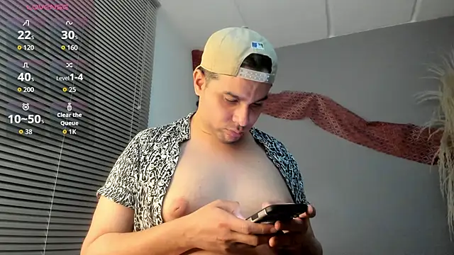 Latin_boy_surprisee live sex cam