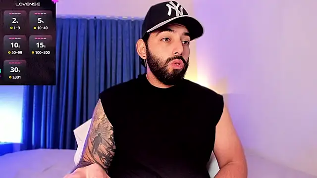 leo_thewolf_ live sex cam