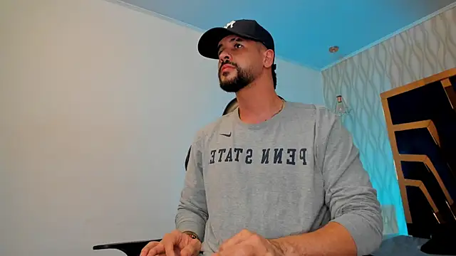 Petesevans live sex cam