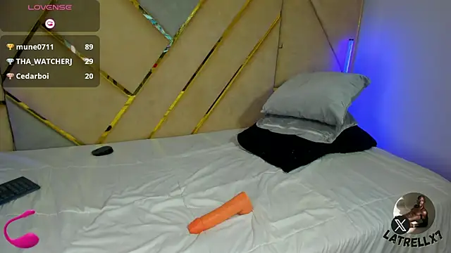 Latrellx7 live sex cam