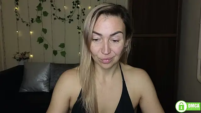 Kiss_julli88I's cam snapshot