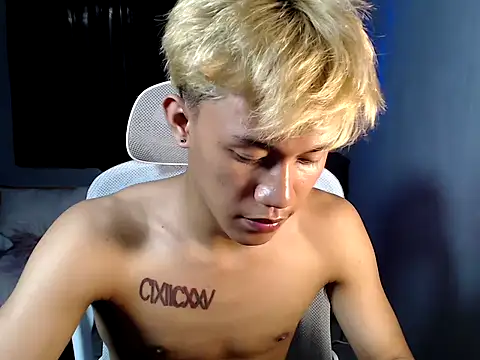 naughtyboyloy_0 live sex cam