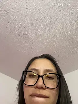 LyaRose live sex cam