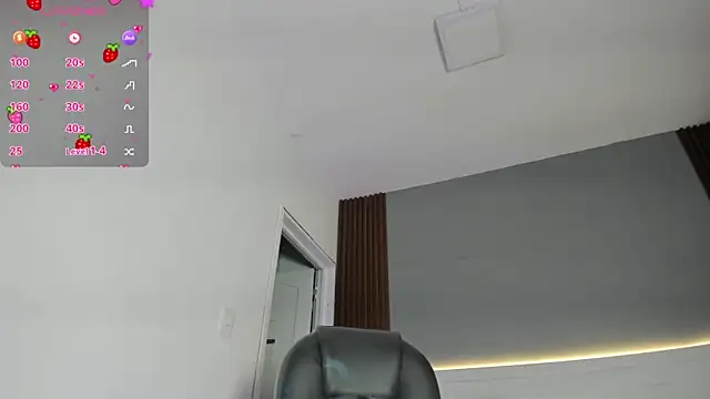 Brunette__boy live sex cam