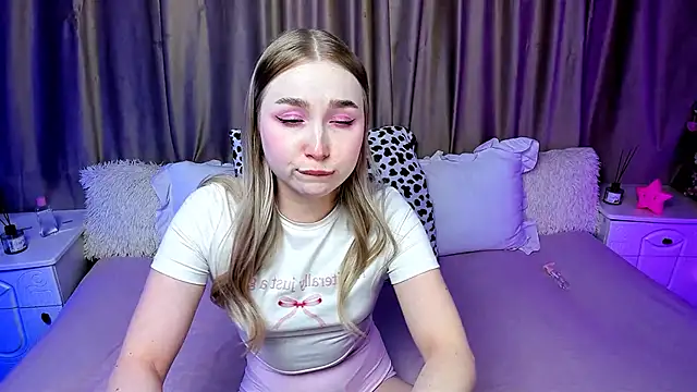 LilyStarlight live sex cam