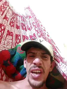 Surf_boy8's cam snapshot