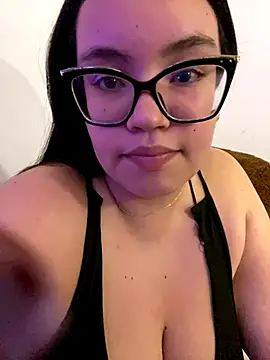 Emily_Taylor2's web cam