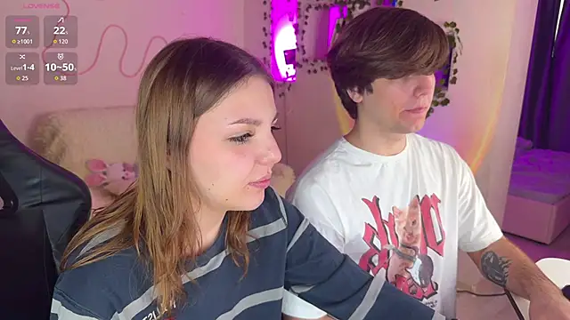 RobertAndLinela live sex cam
