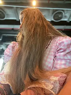 AndreaMood live sex cam