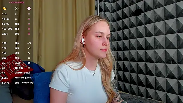 Carol__Cox's cam snapshot