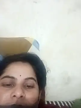 JULEE-740's cam snapshot