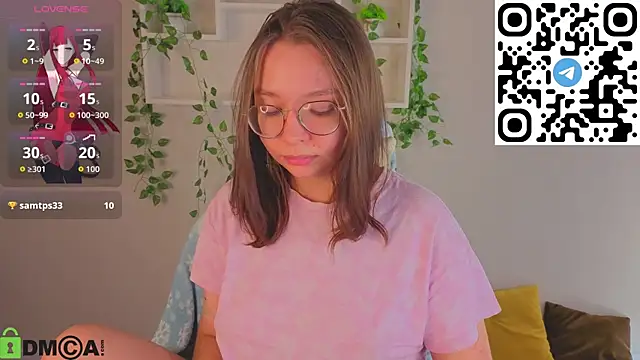 Nuura_Moore's cam snapshot