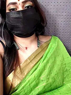 Cutie_nila26 live sex cam