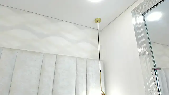 im_giselle_'s cam snapshot