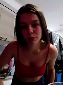 EmillyHarper_'s cam snapshot