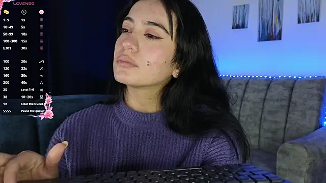 ZaraDames_'s cam snapshot