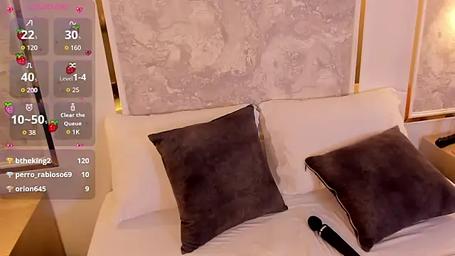 doll_eyees_'s cam snapshot