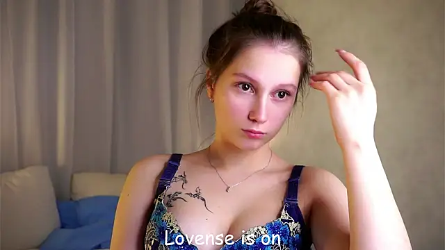 MelaniSeiver live sex cam