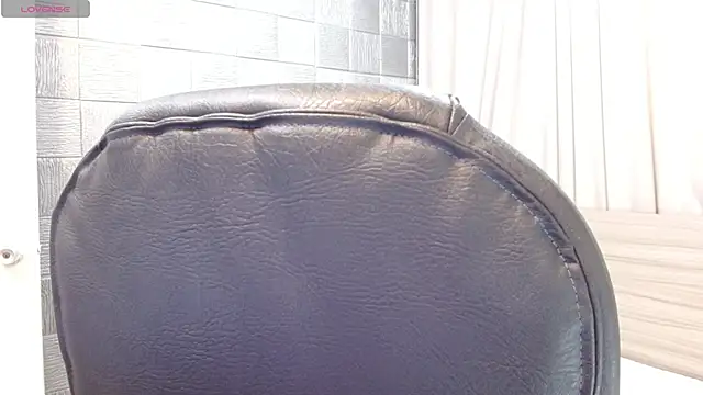 Iantwink18 live sex cam