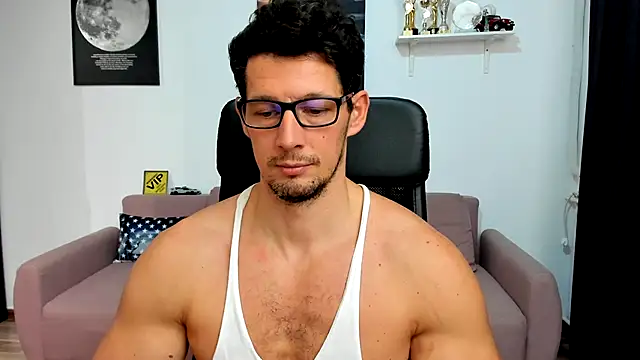 BrutusK08 live sex cam