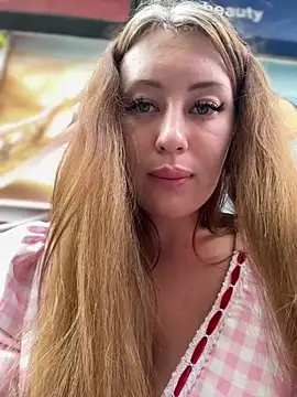 AndreaMood live sex cam