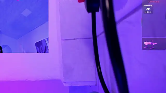 raven_blackk's cam snapshot