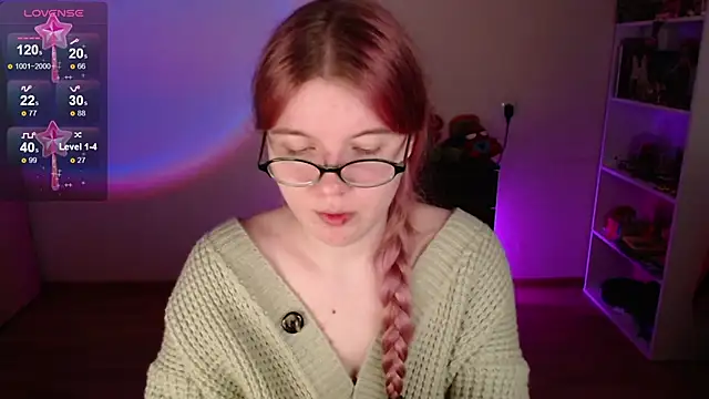 Strawberry_juli's cam snapshot