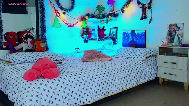 alisson_zafiro_'s cam snapshot