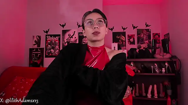 lilith-deveraux's cam snapshot