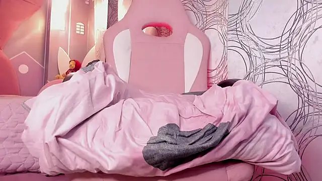 may_fox06's cam snapshot