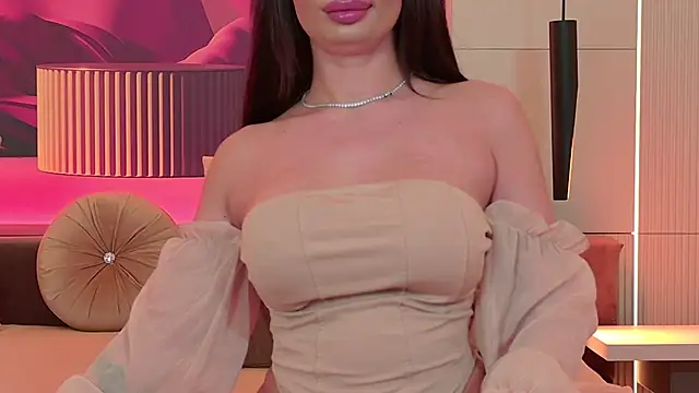 RubyLuxee's cam snapshot