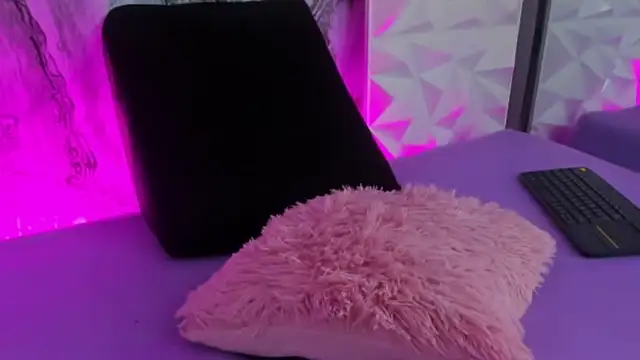 madison_7's cam snapshot