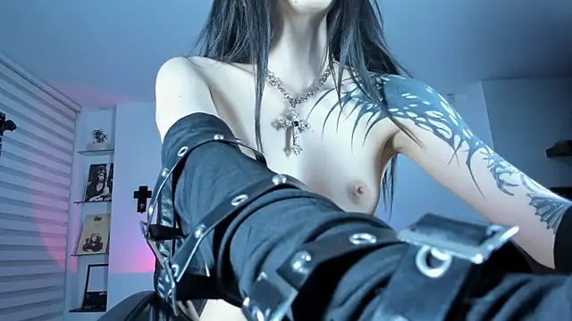 SophieHill_gh's cam snapshot