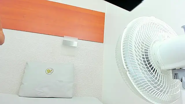 allice_green's cam snapshot