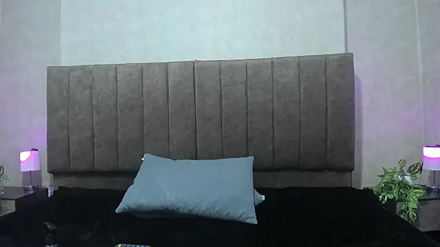 LanaMills_'s web cam